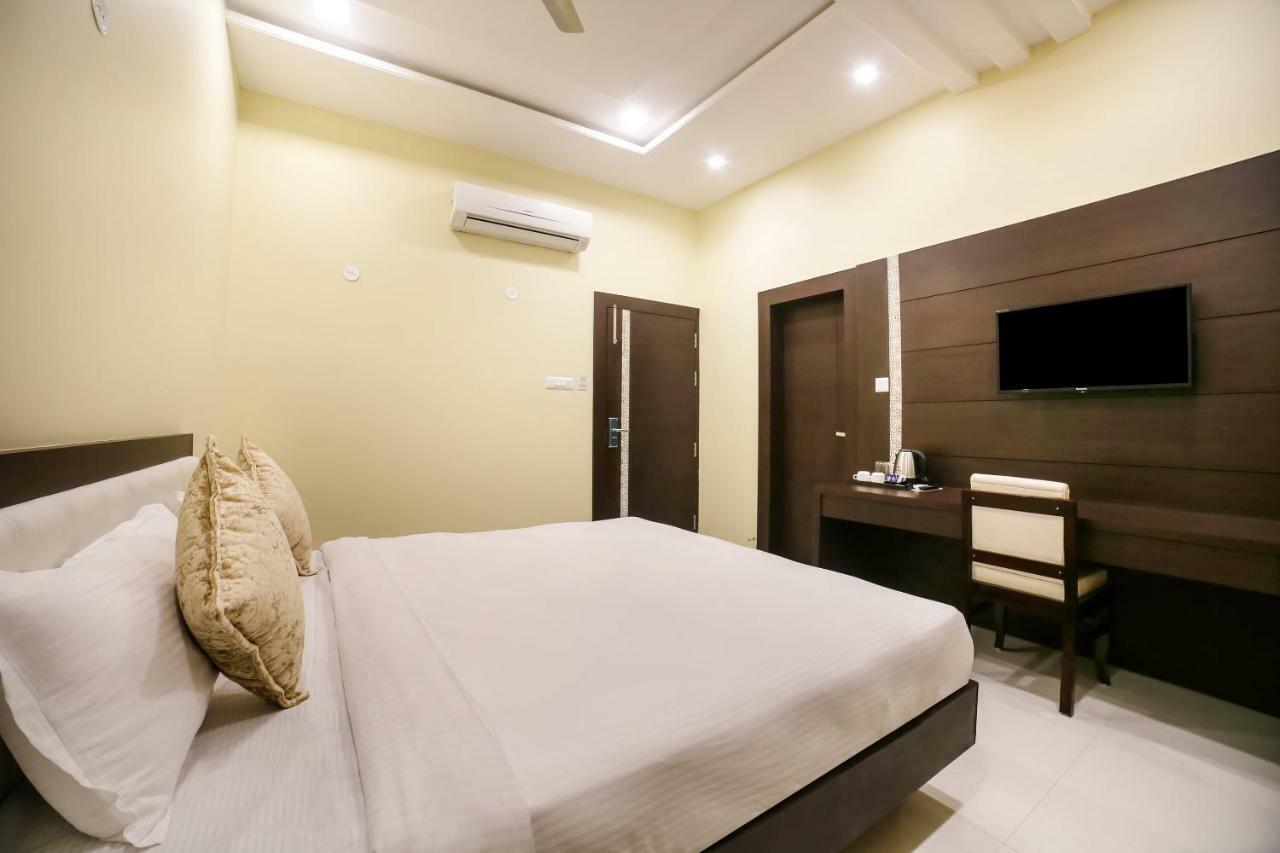Hotel Golden Heritance Pushkar Esterno foto