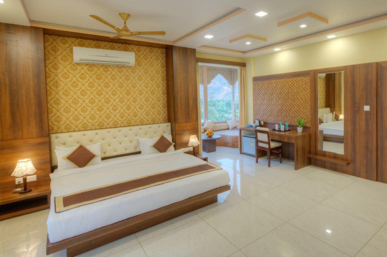 Hotel Golden Heritance Pushkar Esterno foto